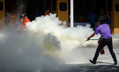 Cúrsaí a dteastaíonn aird uathu i gcothabháil agus úsáid múchtóirí dóiteáin dé -ocsaíde carbóin